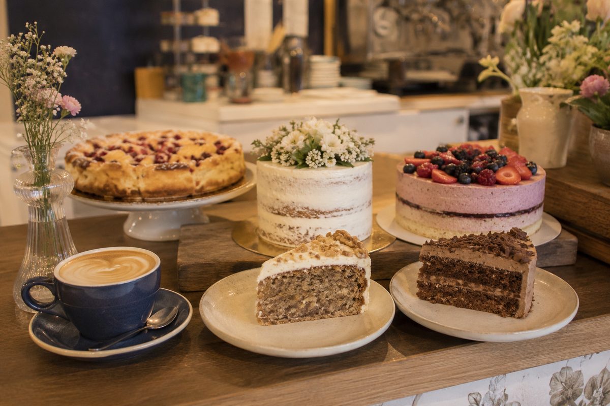 Cukrászda és torta Székesfehérvár, az Öreghegyen, a Mindenem kávézóban